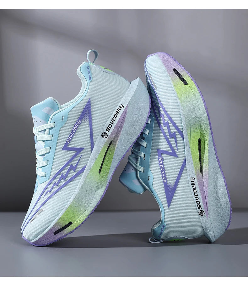 Lightweight breathable running shose with carbon plate for speed & comfort.