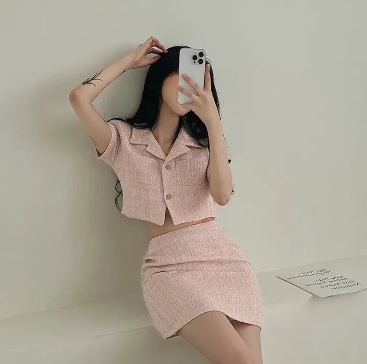 Trendy summer two-piece set (top+skirt). Confortable & stylish.