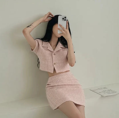 Trendy summer two-piece set (top+skirt). Confortable & stylish.