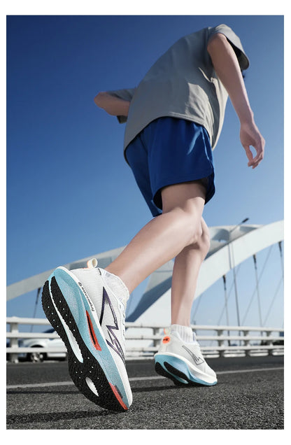 Lightweight breathable running shose with carbon plate for speed & comfort.