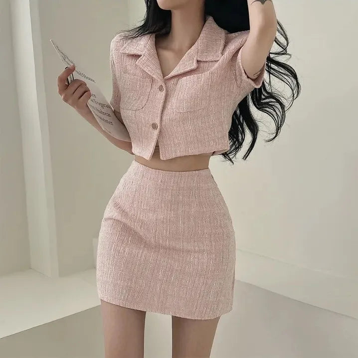 Trendy summer two-piece set (top+skirt). Confortable & stylish.